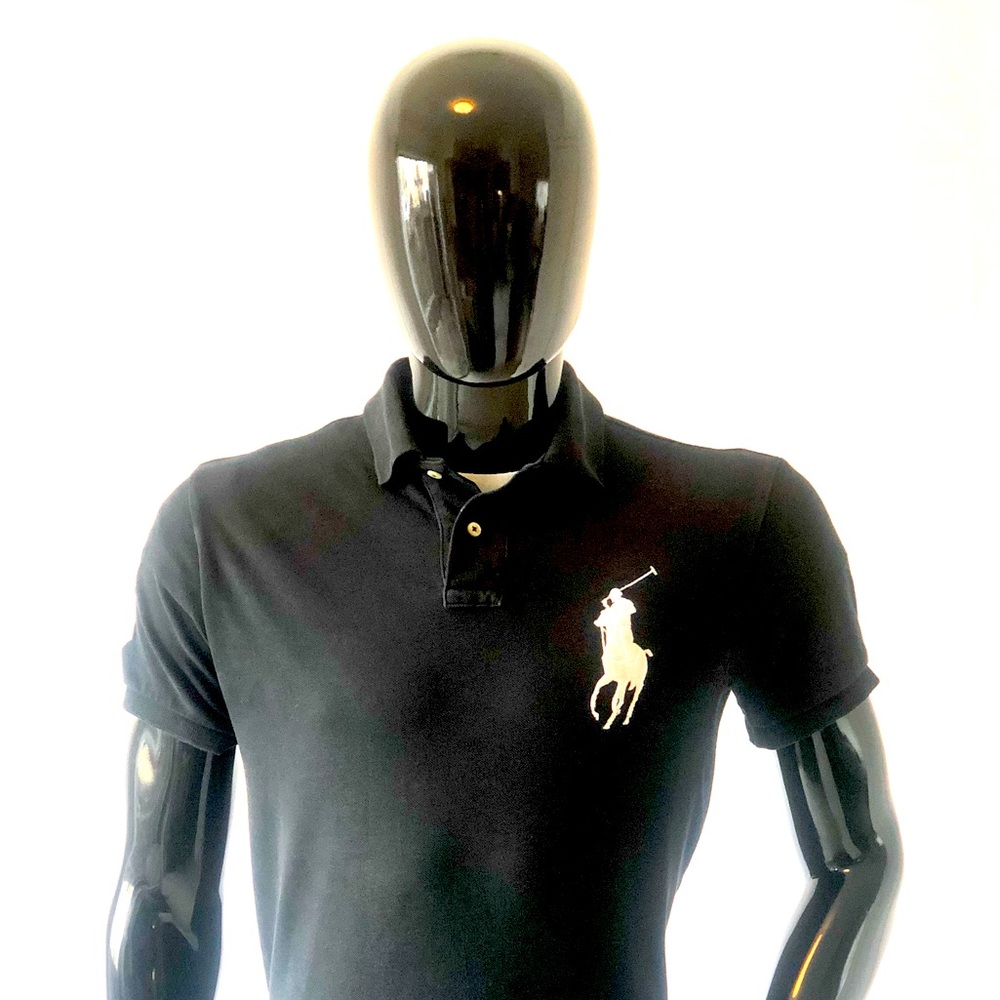 Ralph Lauren Polo short sleeve.
